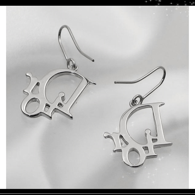 送料無料 クリスチャンディオール Christian Dior イヤリング Diorロゴ