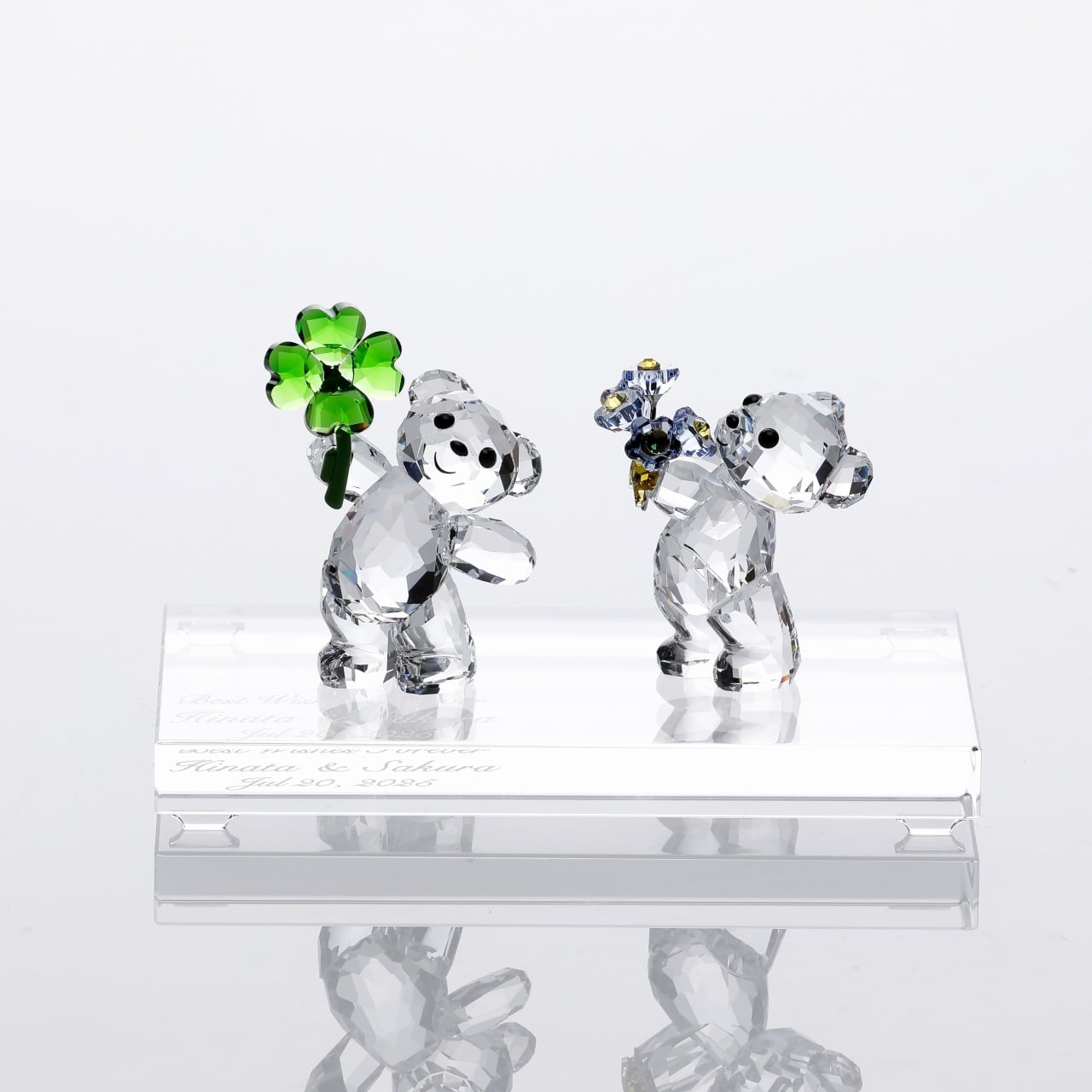 Swarovski Krisベア Lucky Charm 四葉のクローバー Swarovski Krisベア