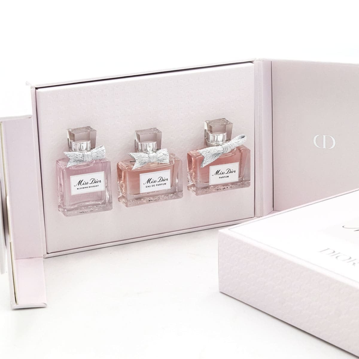ディオールミニチュア香水セット ミス ディオール」ミニサイズの