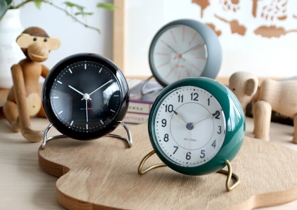 アルネヤコブセン テーブルクロック ステーション2 TABLE CLOCK