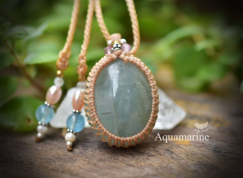 天然石】 【ハンドメイド】小さなキャッツアイ☆アクアマリン マクラメ