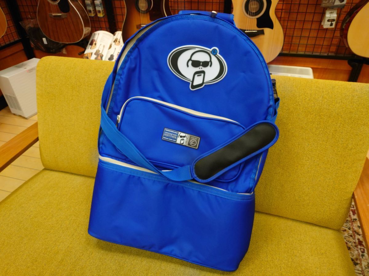 the GazettE DIM発売時当選品パネル&サイン入りポートレート非売品