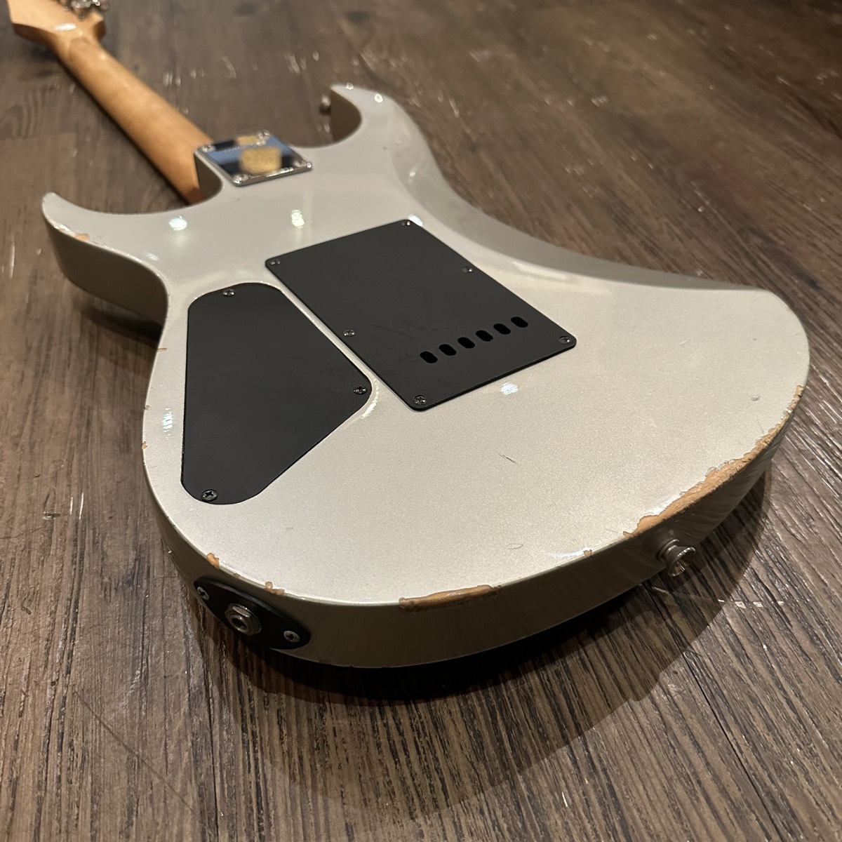 FERNANDES FGZ-1C フェルナンデス エレキギター シルバー FERNANDES