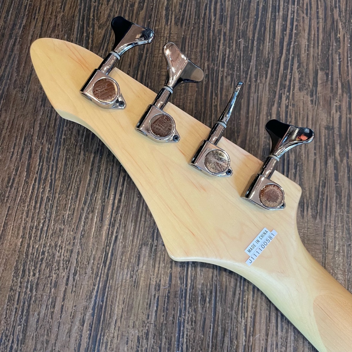 ARIA PROⅡ MAB-550M PJタイプエレキベース 弦は新品に交換済み ARIA