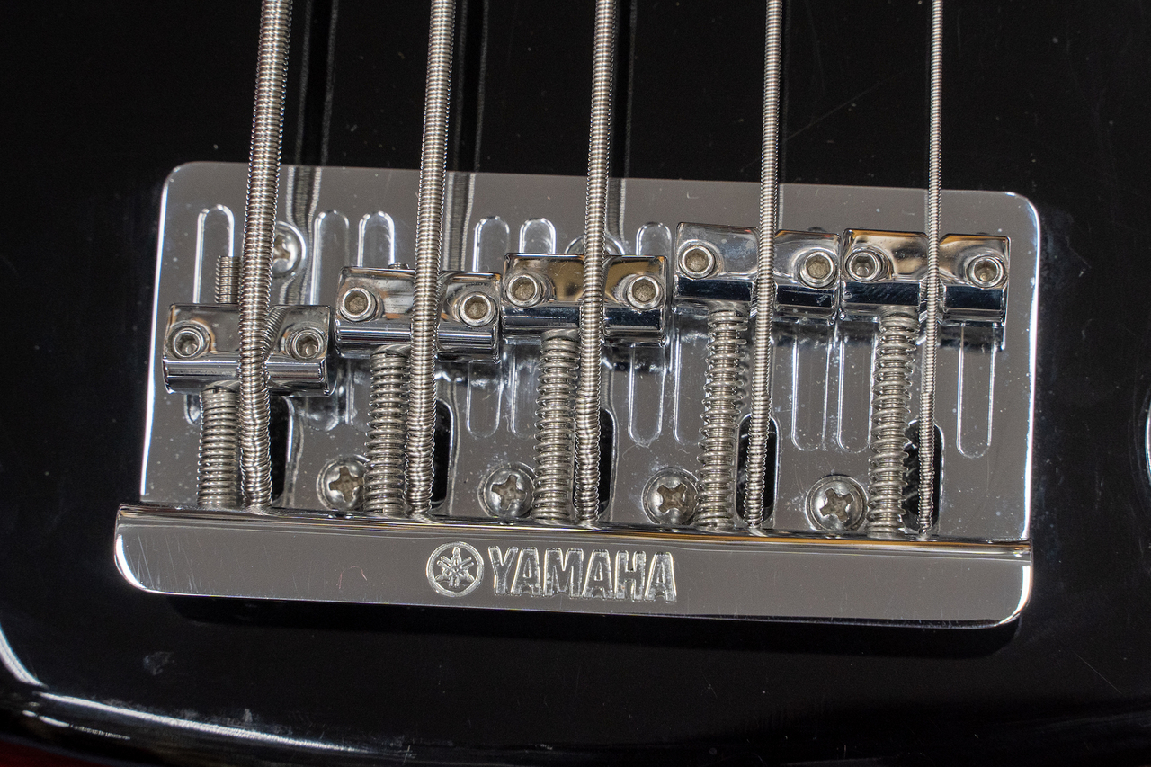 希少！生産終了品 YAMAHA BB1025X 5弦ベース ブラック ヤマハ 希少