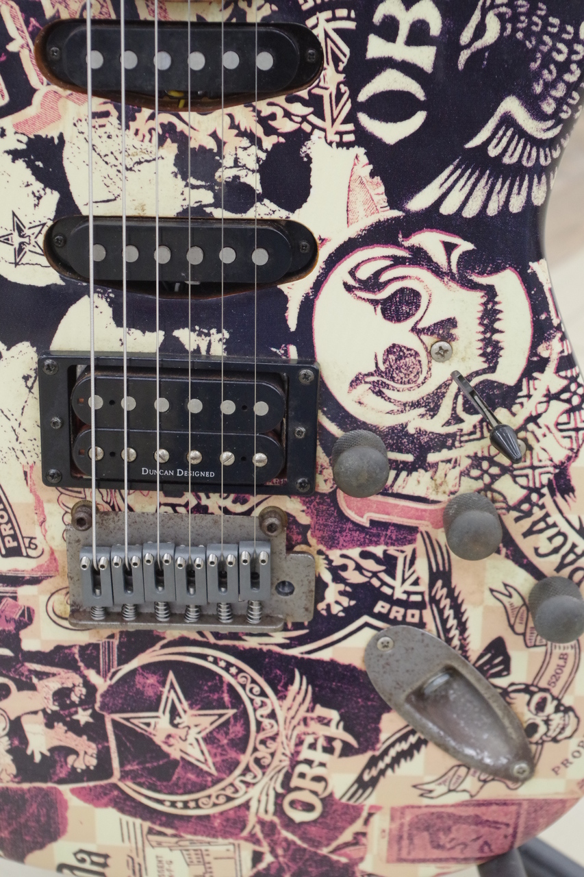 OBEY × SQUIER ストラトキャスター オーベイ スクワイヤー OBEY