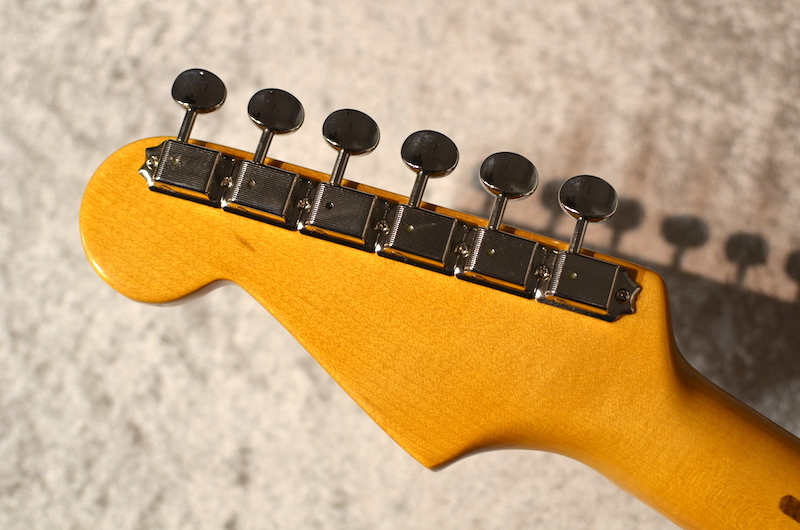 ストラトキャスターSSSアセンブリ Fenderストラトクラシック60年代復刻