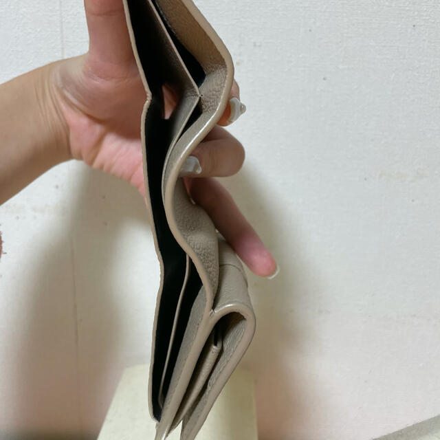 YSLサンローラン タイニー ウォレット トープ ベージュ 人気色