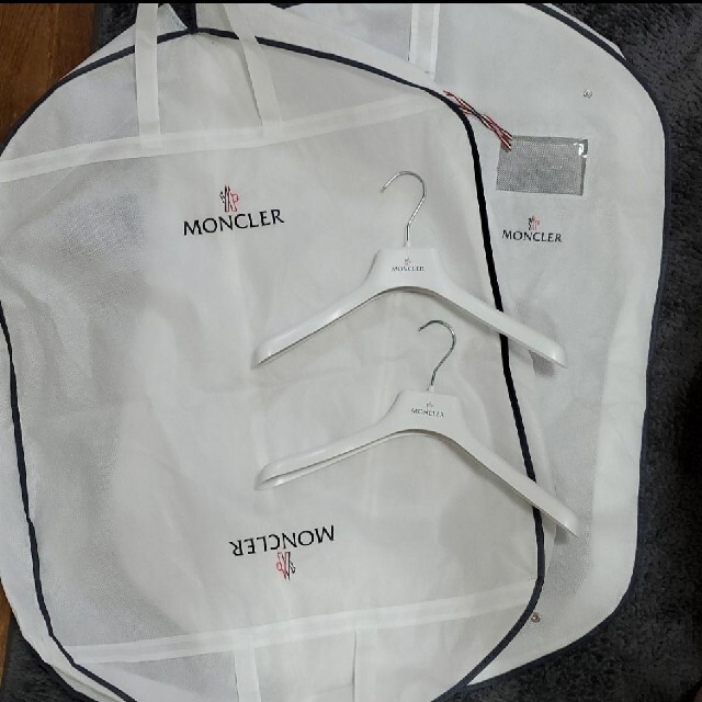 MONCLER ガーメント×2枚 ハンガー×2つ 4点セット 新品 正規品