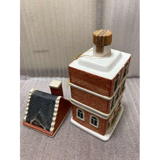 東京都内限定お届け】 サントリー SUNTORY 響 ワールドハウスボトル