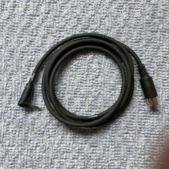 BOSS GT-1000CORE+BOSS MIDIケーブル BOSS GT-1000CORE+BOSS MIDI