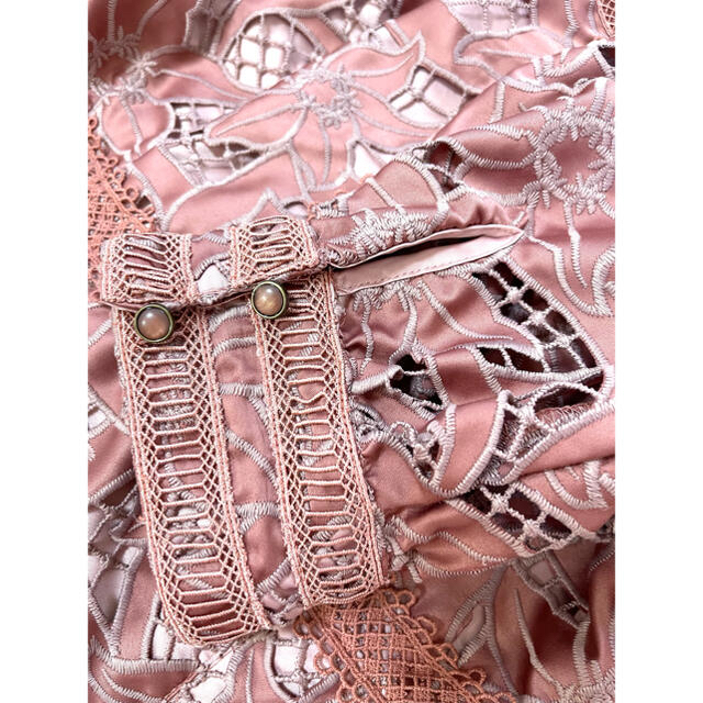 Lily Brown - リリーブラウン フラワーレースワンピース 結婚式