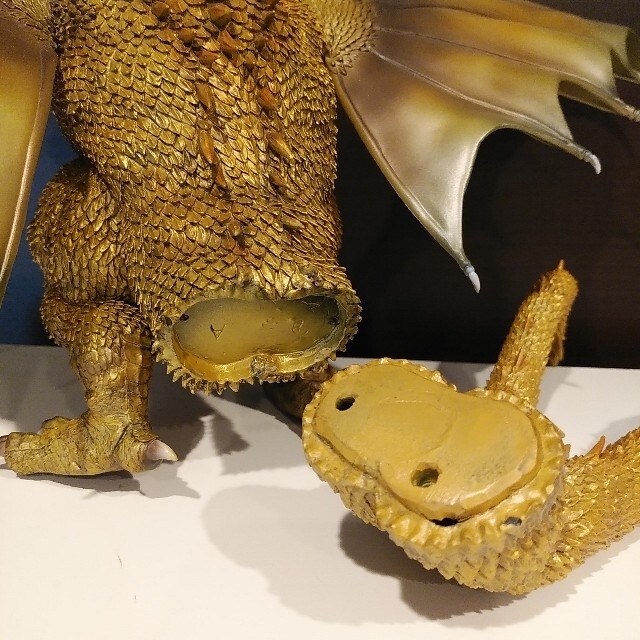 東宝大怪獣シリーズ キングギドラ(2001) 通常版 《翼の裏側に補修跡