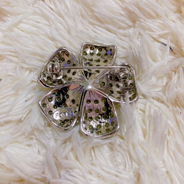 FOXEY お花ブローチ ゴールド&シルバー