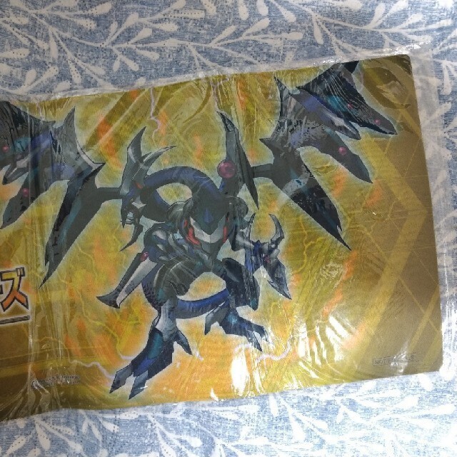 超希少・未開封】遊戯王 公式 ブラッド・ローズ・ドラゴン プレイ