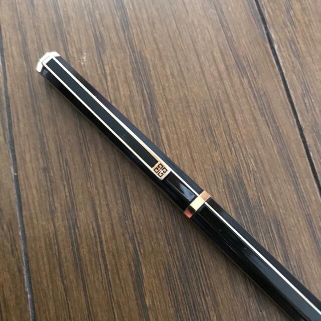 GIVENCHY - 未使用⭐︎ジバンシー ボールペンの通販 by 即日発送お