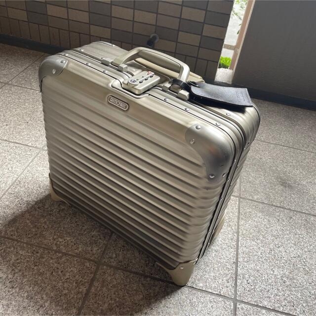 1回使用 極美品】RIMOWA リモワ コンパクト 1回使用【定価22.9万】