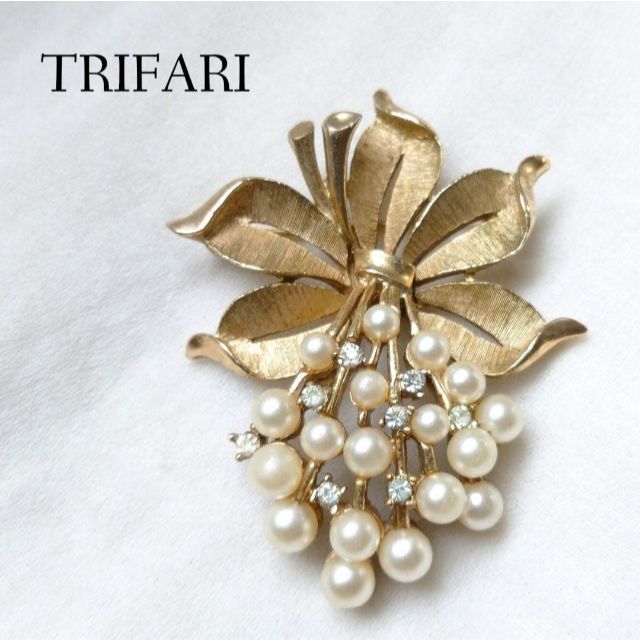 Trifari トリファリ ヴィンテージ ブローチ ゴールド パール ボタニカル