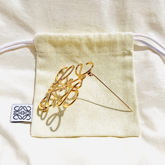 LOEWE ブローチ ゴールド ロエベ loewe ブローチ正規品/ゴールド 正規