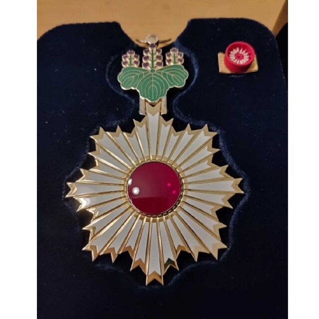 超激レア 極美品!】旭日大綬章 H15制度改正後 現行モデル 旧 勲一等