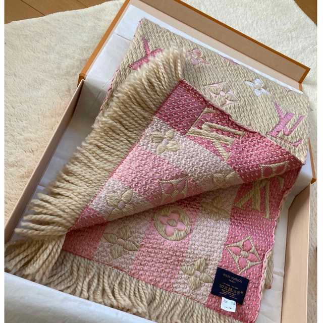 ヴィトン ロゴマニアレインボー マフラー ベージュ×ピンク 『極美品