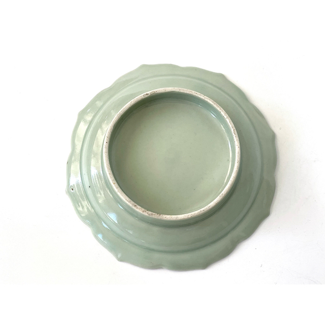 骨董青磁印刻雲龍文様輪花縁皿鍋島青磁古九谷青磁柿右衛門青磁辰年