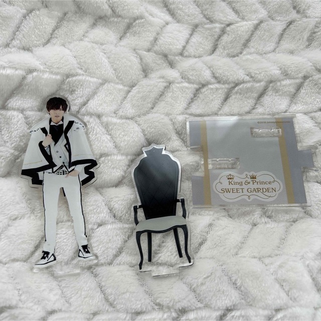 King&Prince☆平野紫耀SWEET GARDENアクリルジオラマスタンド Amazon