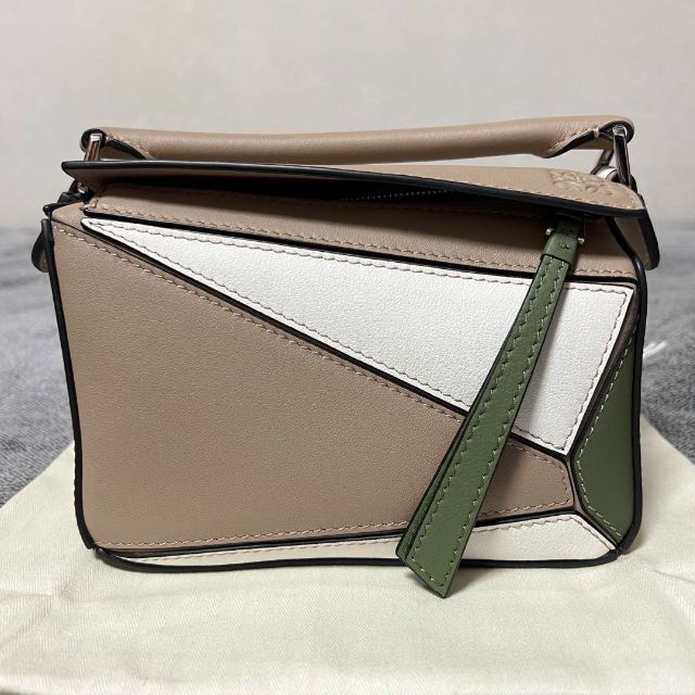 時代提げ物 七福神根付 天然素材 在銘【寿老人】高さ約5.2cm 重さ約38g