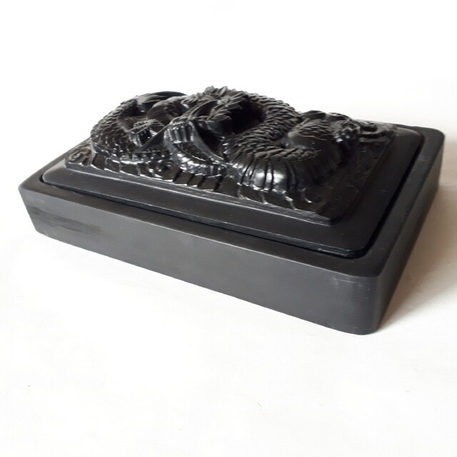 長方硯 蓋硯 書道具 祥龍戯珠紋彫 龍彫り すずり 蓋付き硯の通販 by