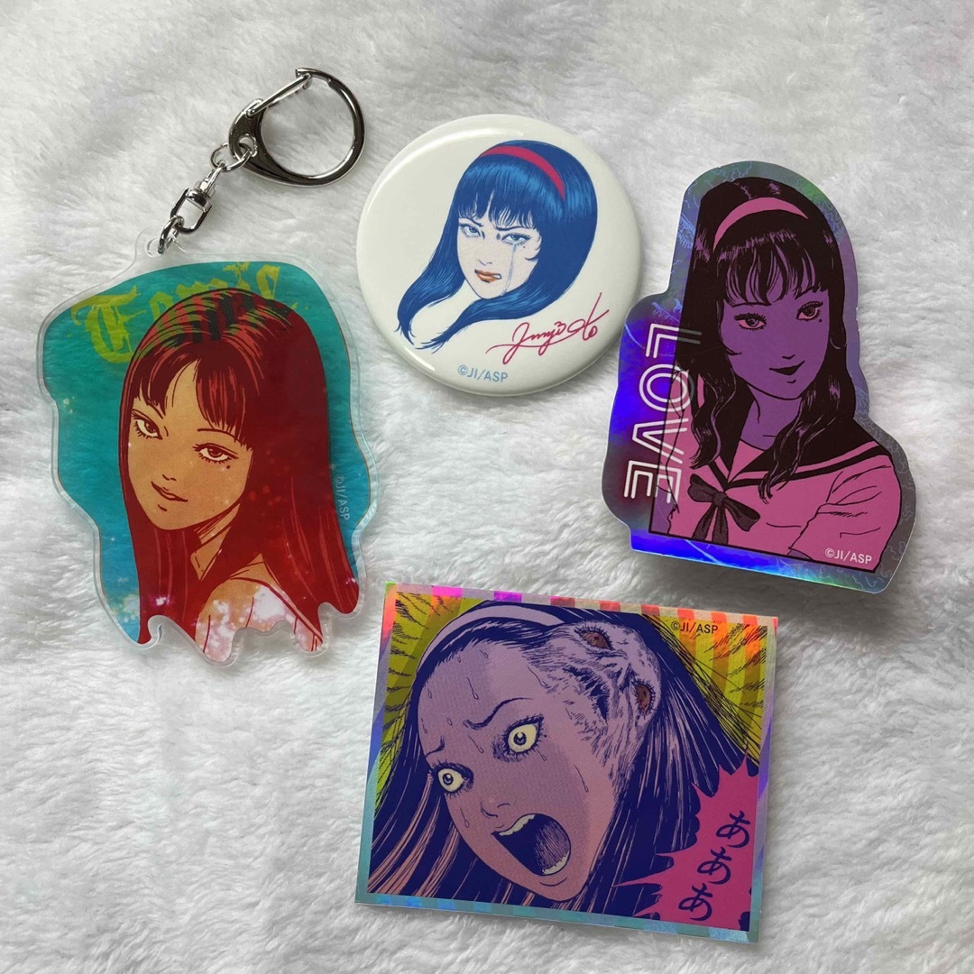 万博限定 伊藤潤二 缶バッジ 富江 4個セット 伊藤潤二 アクリル