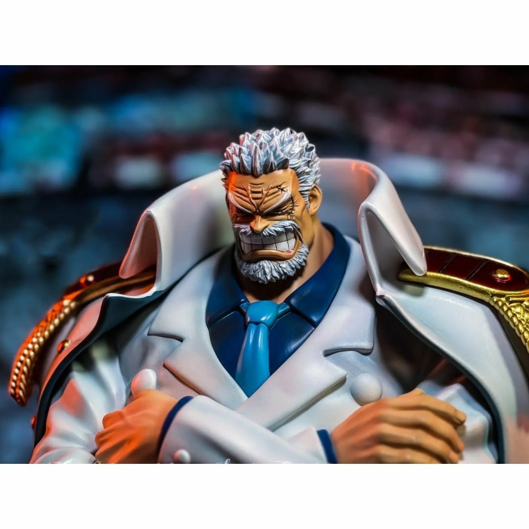ワンピース 海軍の英雄 モンキー・D・ガープ フィギュア ガレージ