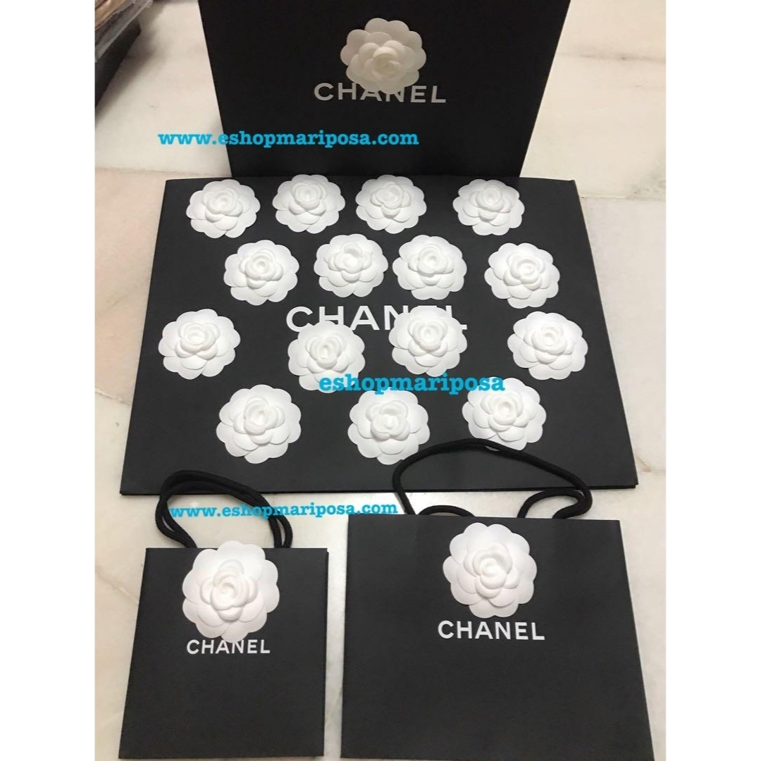 CHANEL コサージュ 黒と白 デザイン