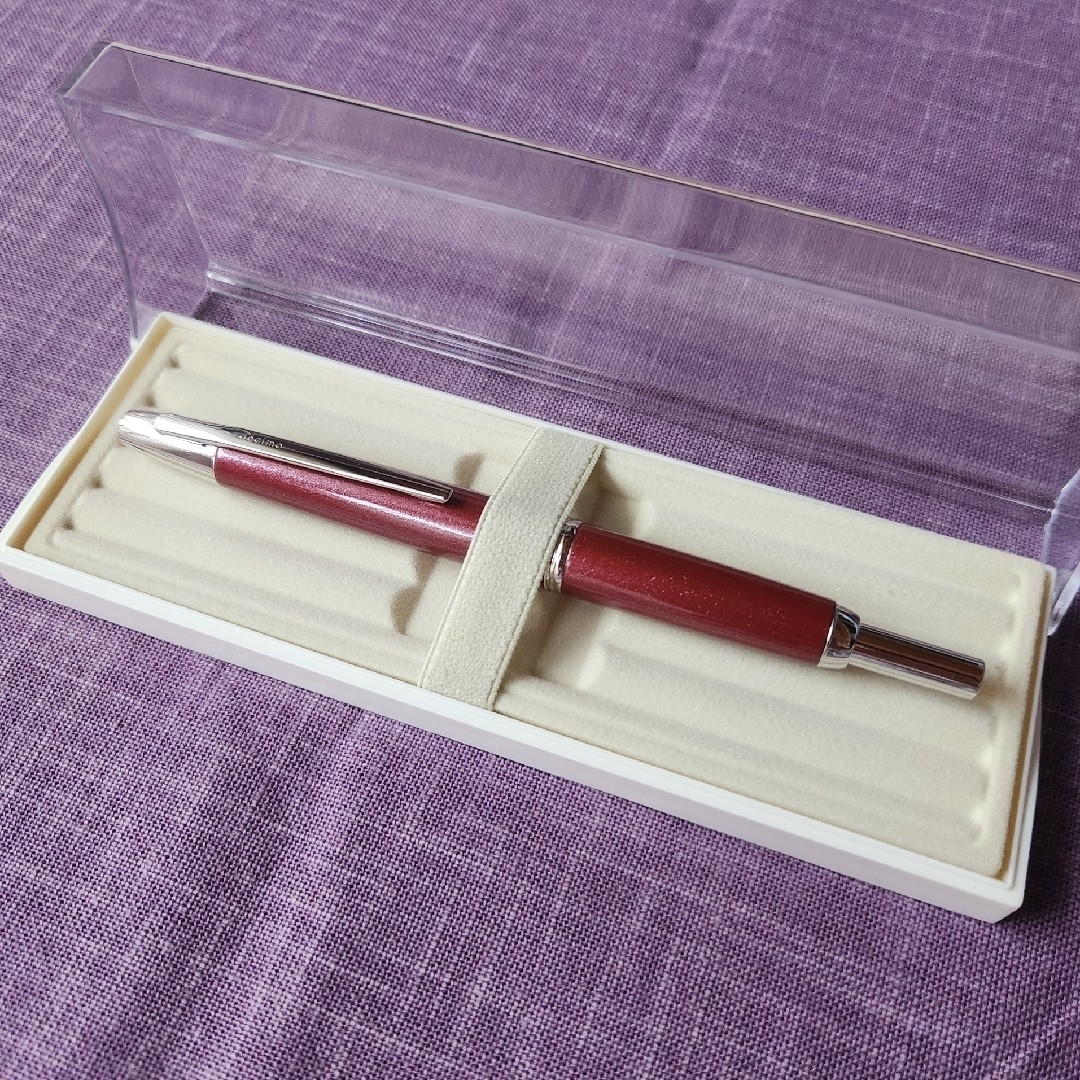 PILOT - パイロット 万年筆 キャップレス デシモ パールレッド 18K F