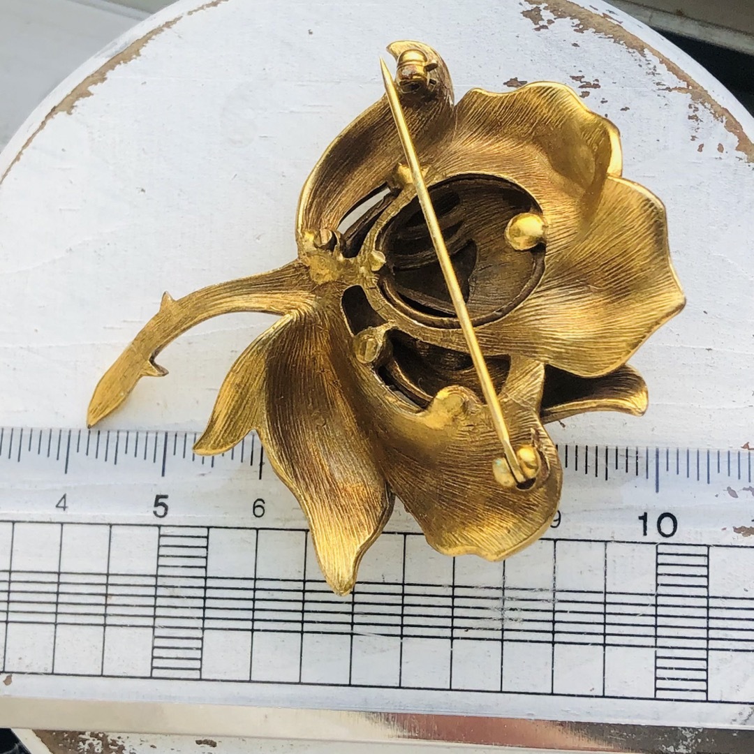 Grimoire - ヴィンテージ バラ 薔薇 ゴールド ブローチの通販 by