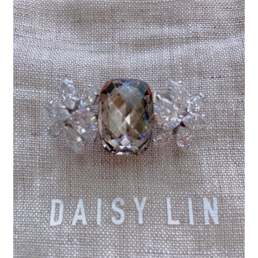 フォクシークリスタルブローチ ブローチストッパー付きワンピース