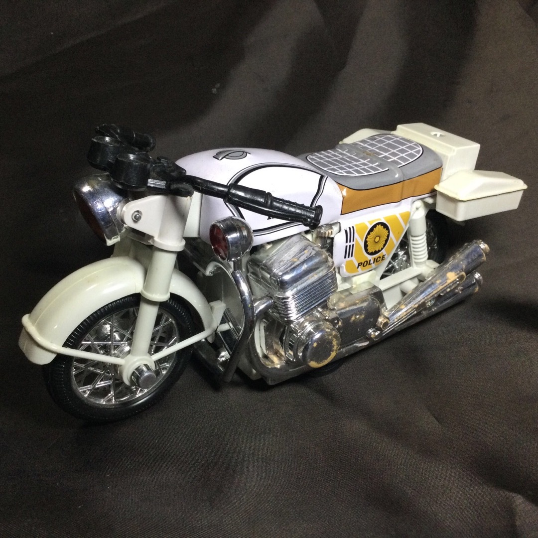 ☆ 希少 BCバンダイ 白バイ 大型バイク ブリキ ホンダ メグロ ☆ 希少