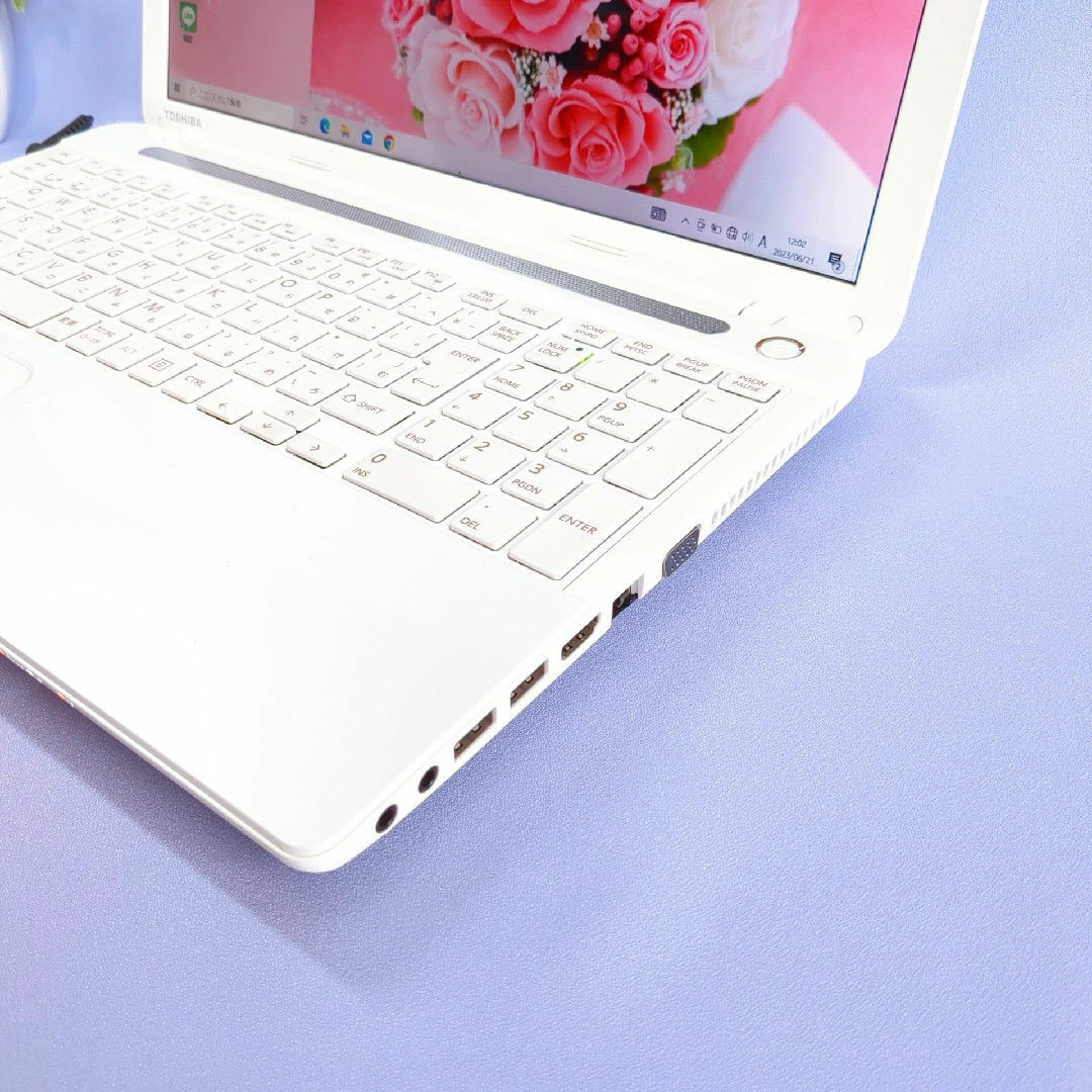 美品⭐︎第7世代⭐︎SSD⭐︎カメラ⭐︎ホワイト 白 ノートパソコン