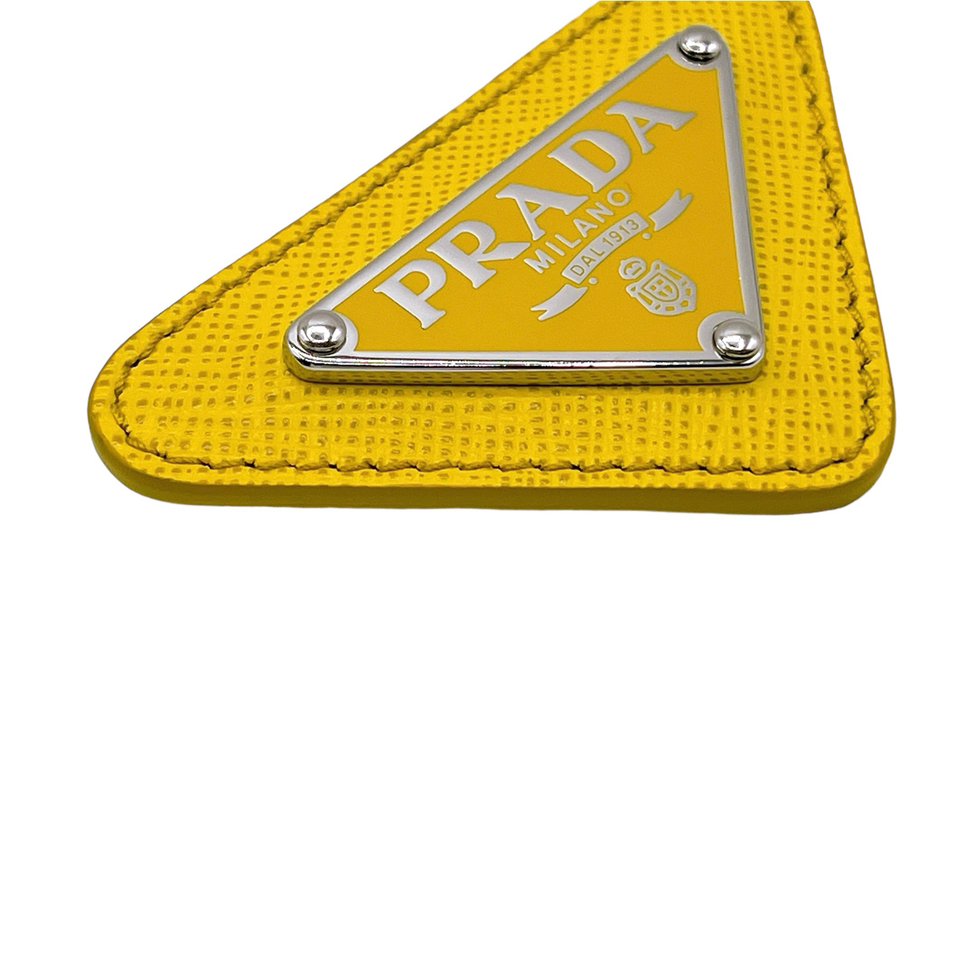 PRADA - 極美品 プラダ 三角プレート トライアングル ブローチ