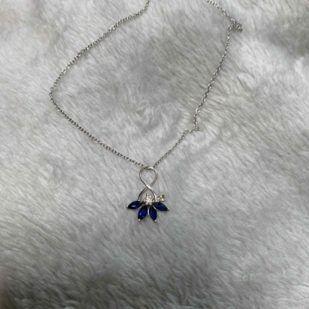 天然ポーランドの赤琥珀のペンダントトップにルビーのチェーンのセット