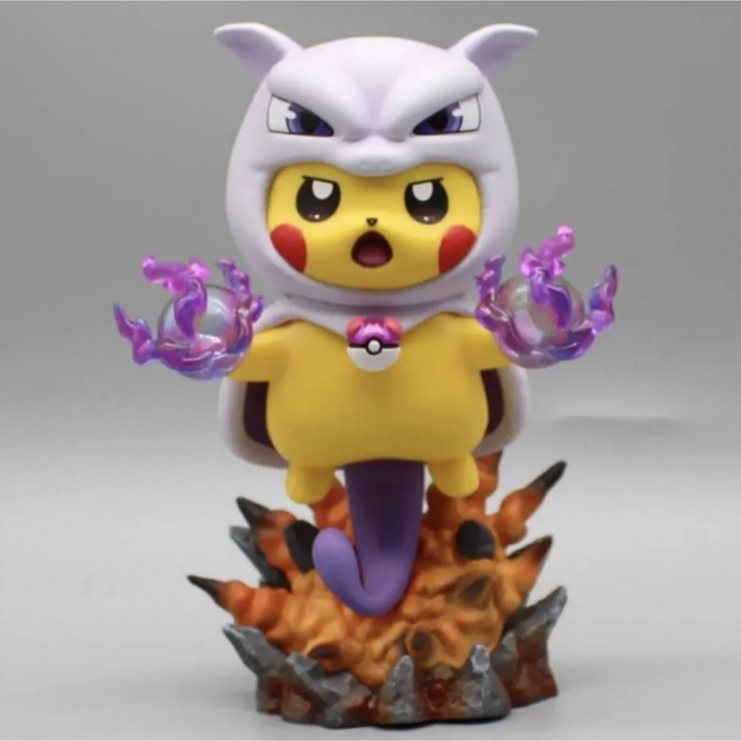 海外製フィギュア ポンチョを着たピカチュウ 【ミュウツー