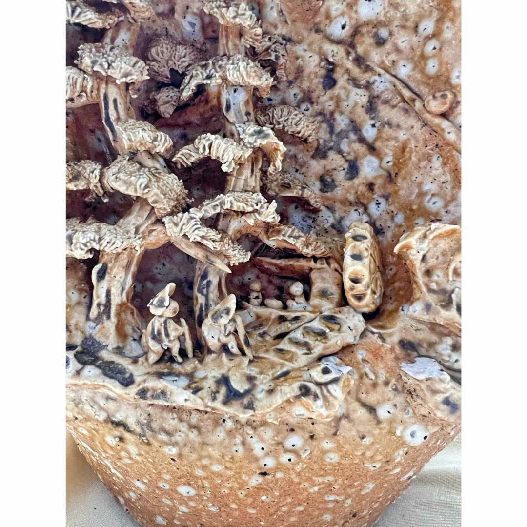 信楽焼 松竹梅￼山水水車人物彫 細密洞窑窑彫 手捻花瓶 希少品 送料