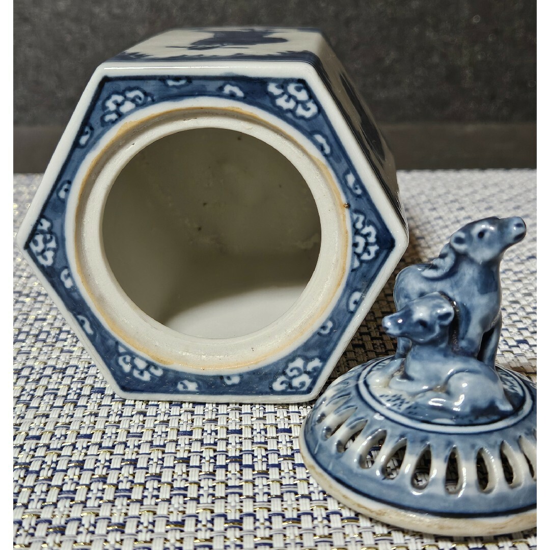 伊万里染付 双鹿摘み 人物図 六角形 香炉 茶道具 茶器 香道具 香道