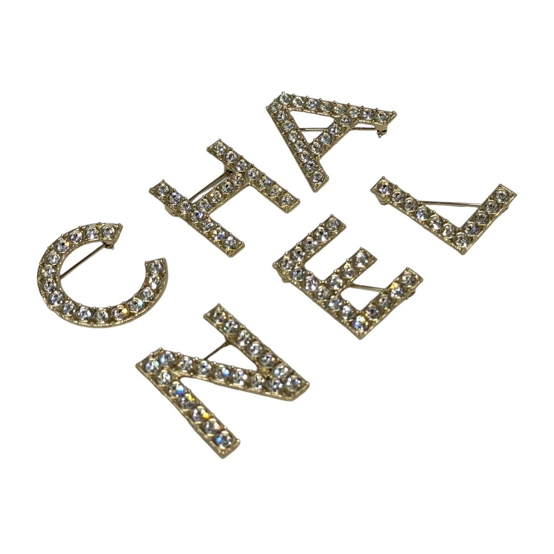 CHANEL - 新品同様 CHANEL シャネル ロゴ ブローチ アルファベット6個