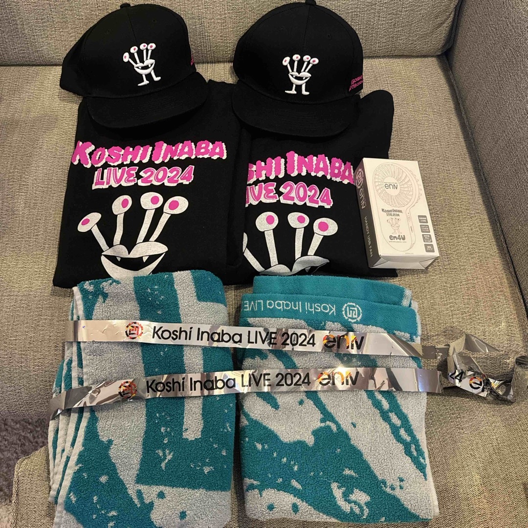 B'z 稲葉浩志 LIVE 2004 ～en～ リストバンド レッド系 バンド [gmv B