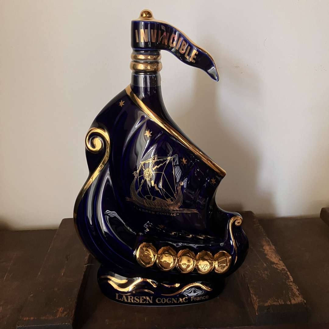 未開封ラーセン エクストラ 700ml ブランデー コニャック ラーセン