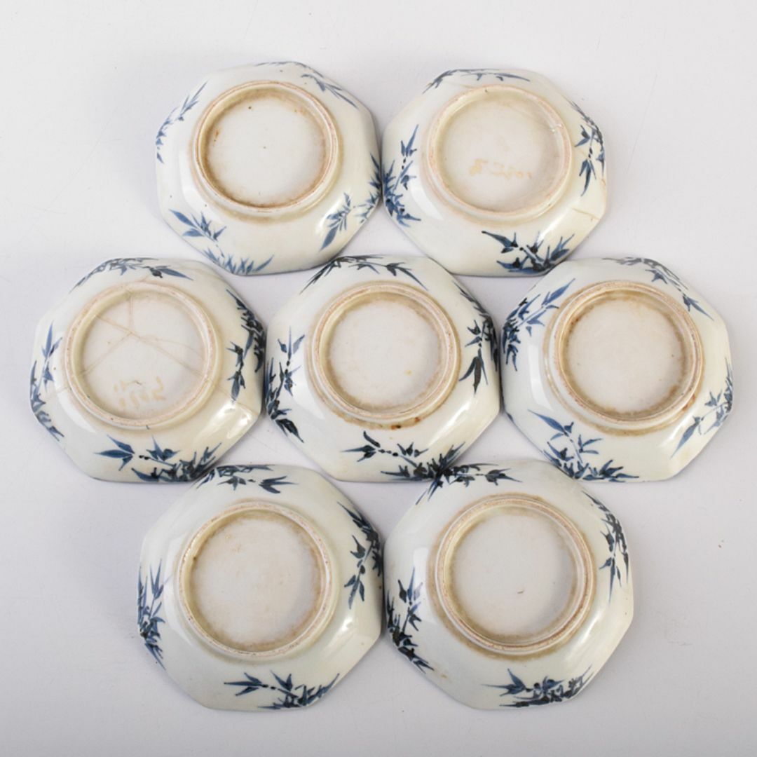 伊万里焼 古伊万里 染付 竹文 八角小皿 七客 時代箱付 C R7593 【公式
