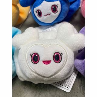 TWICE ダヒョン直筆サイングッズ アベマくんぬいぐるみ abemaTV TWICE