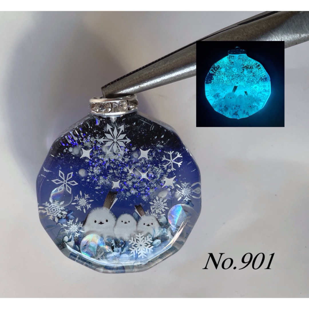 展示用/レジン/冬の銀河とシマエナガ 雪 蓄光 オルゴナイトネックレス 割引