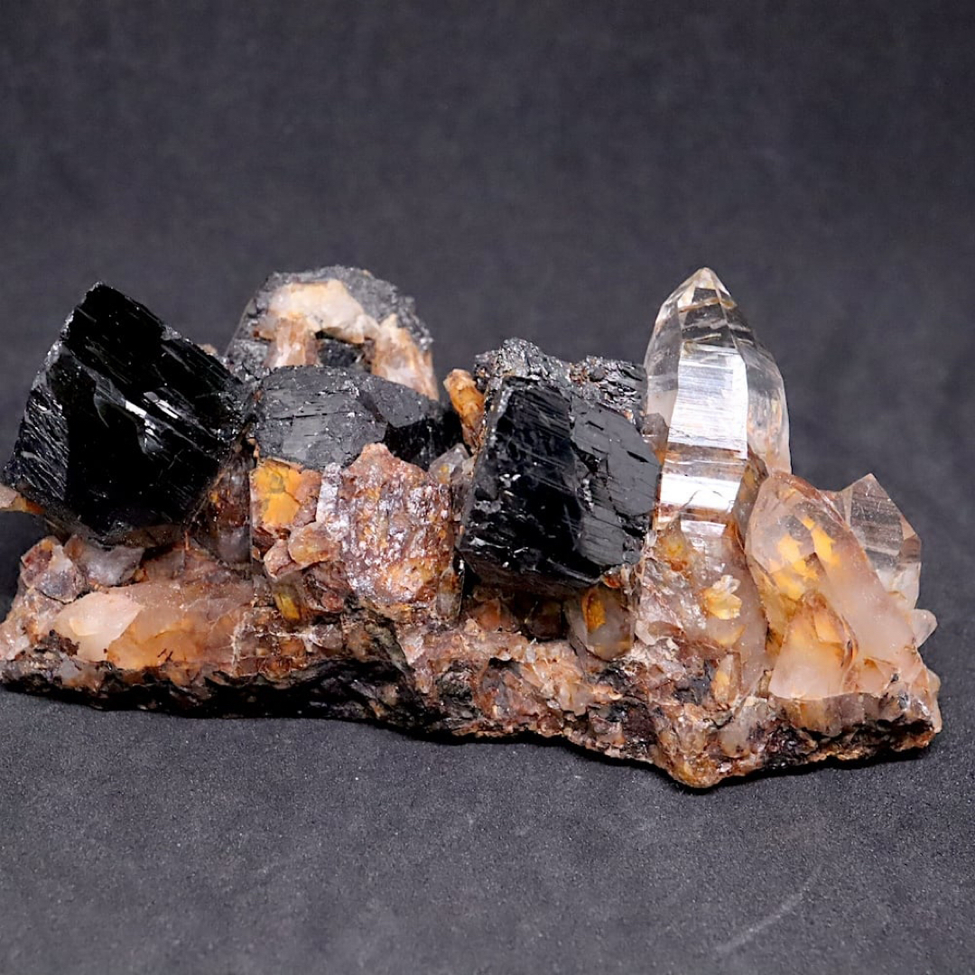 希少原石 石英 クオーツ 天然石 特大 アート Amazon.co.jp: 天然の岩石