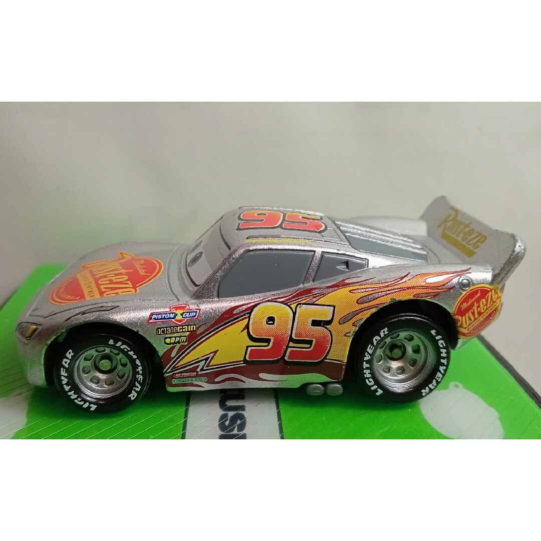 カーズ・トミカシリーズ - トミカディズニーカーズライトニング